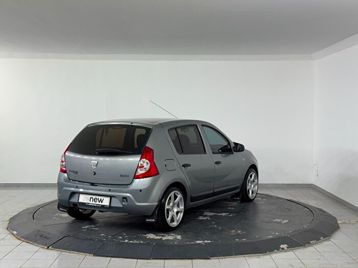 Dacia Sandero 1.4 Ambiance araç görseli 6