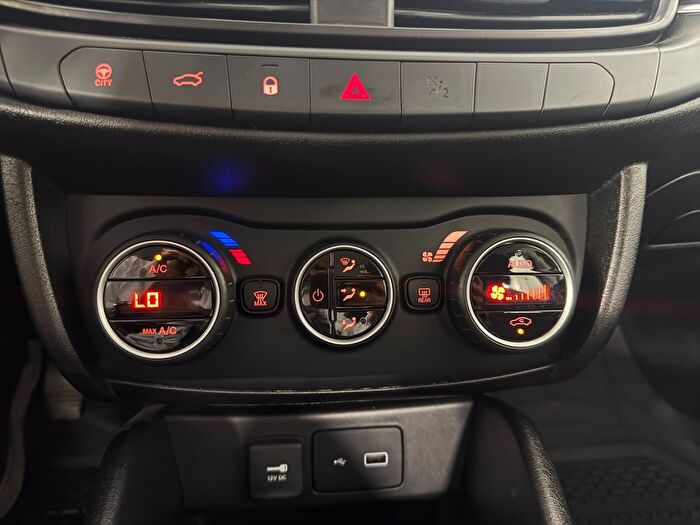 Fiat Egea 1.4 Fire Mirror araç görseli 17