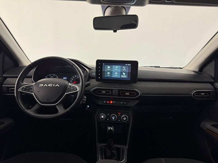 Dacia Sandero Stepway 1.0 TCE Expression CVT araç görseli 12
