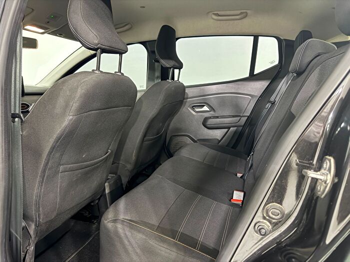 Dacia Sandero Stepway 1.0 TCE Expression CVT araç görseli 16