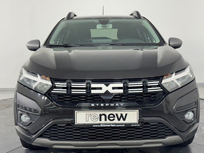 Dacia Sandero Stepway 1.0 TCE Expression CVT araç görseli 9