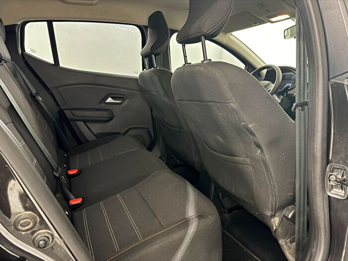 Dacia Sandero Stepway 1.0 TCE Expression CVT araç görseli 15