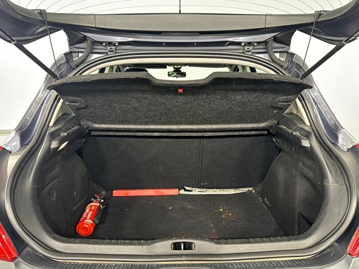 Opel Corsa 1.4 Start&Stop Enjoy Otomatik araç görseli 27
