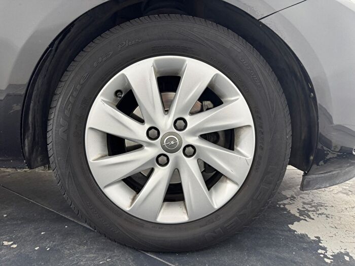 Opel Corsa 1.4 Start&Stop Enjoy Otomatik araç görseli 31