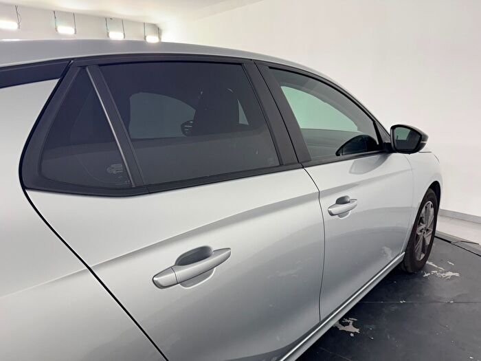 Opel Corsa 11
