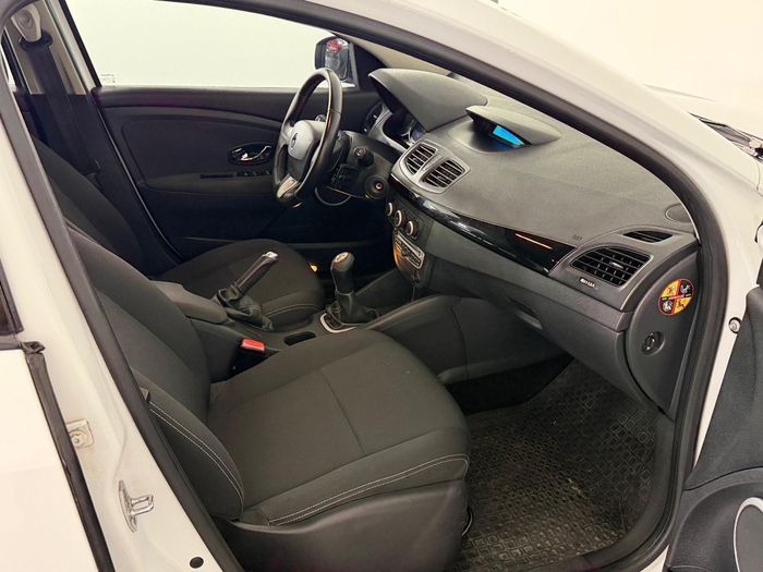 Renault Fluence 1.5 DCI Extreme araç görseli 13