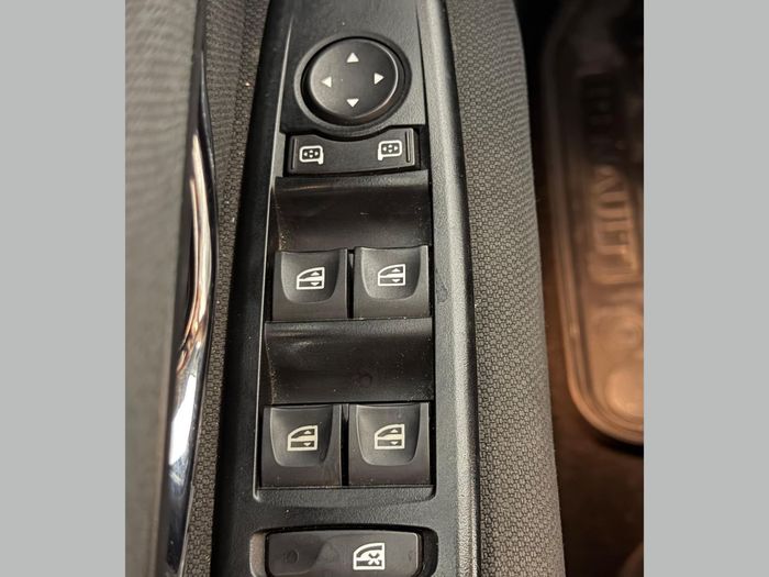 Renault Fluence 1.5 DCI Extreme araç görseli 22