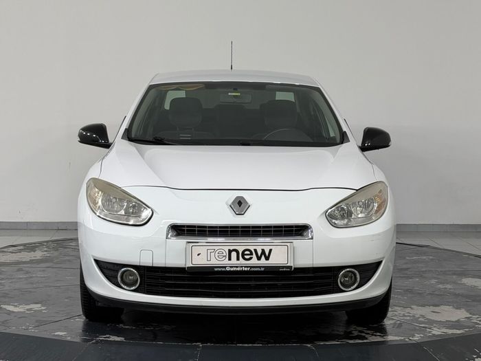 Renault Fluence 1.5 DCI Extreme araç görseli 9