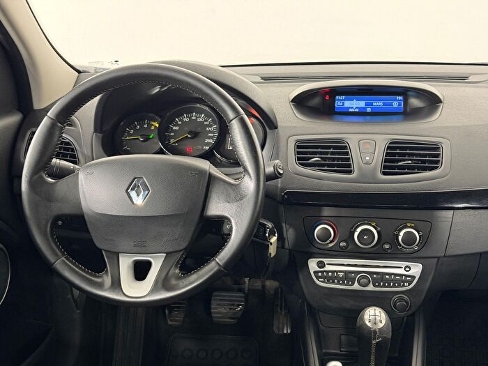Renault Fluence 1.5 DCI Extreme araç görseli 17