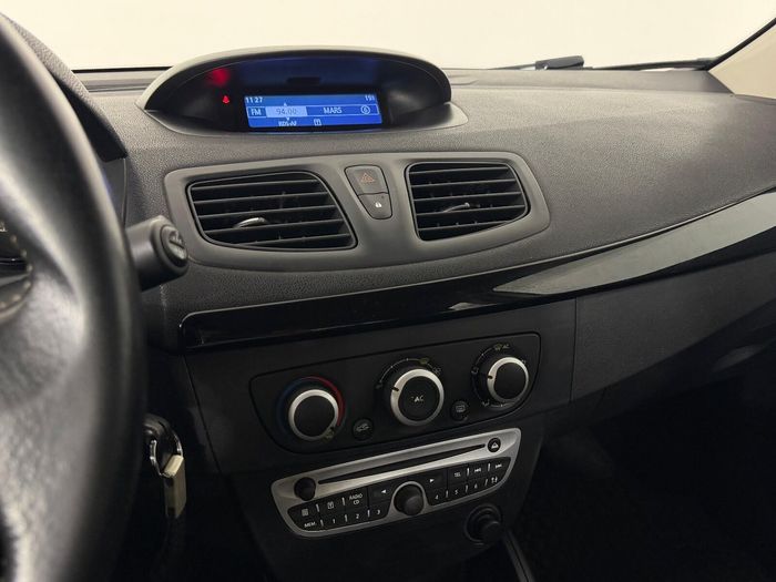 Renault Fluence 1.5 DCI Extreme araç görseli 18
