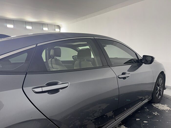 Honda Civic Sedan 1.6 i-VTEC Eco Elegance araç görseli 11