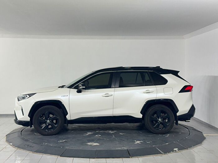 Toyota RAV4 5