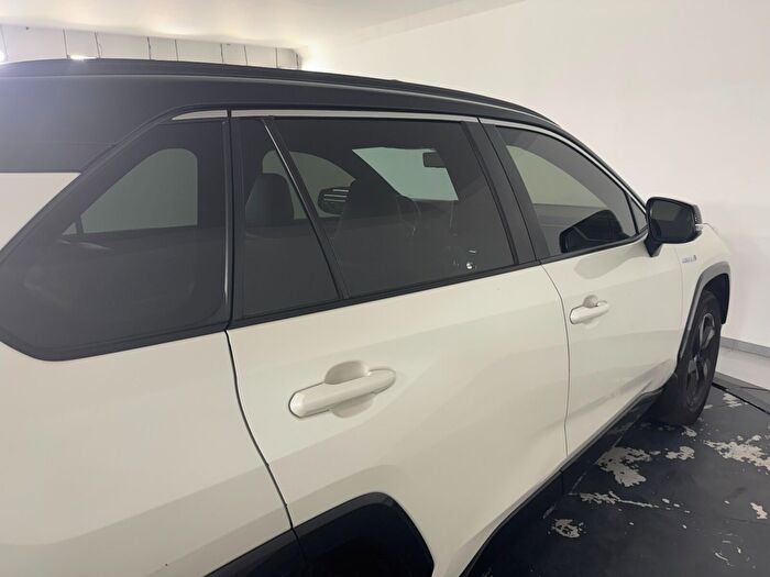 Toyota RAV4 11