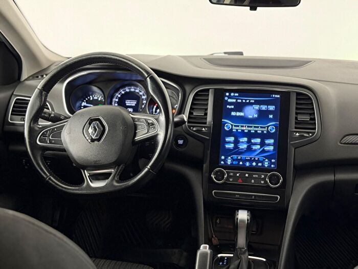 Renault Megane 1.5 BluedCi Touch EDC araç görseli 17