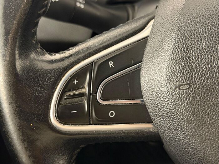 Renault Megane 1.5 BluedCi Touch EDC araç görseli 20