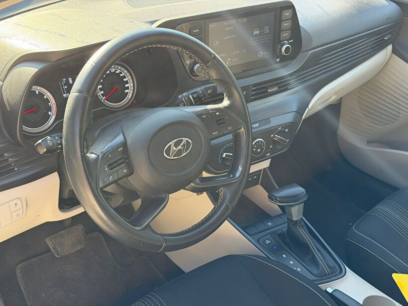 2023 Benzin Otomatik Hyundai i20 Beyaz Yükseliş Nakil Araçları Turizm Ticaret ve Sanayi Anonim Şirketi