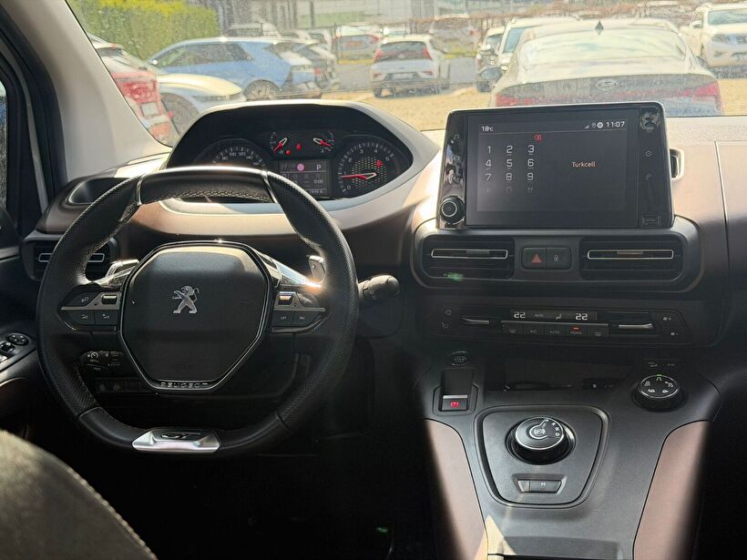 2023 Dizel Otomatik Peugeot Rifter Beyaz Yükseliş Nakil Araçları Turizm Ticaret ve Sanayi Anonim Şirketi