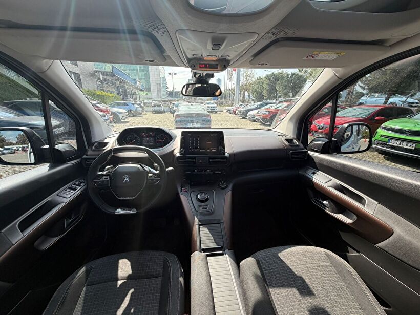 2023 Dizel Otomatik Peugeot Rifter Beyaz Yükseliş Nakil Araçları Turizm Ticaret ve Sanayi Anonim Şirketi