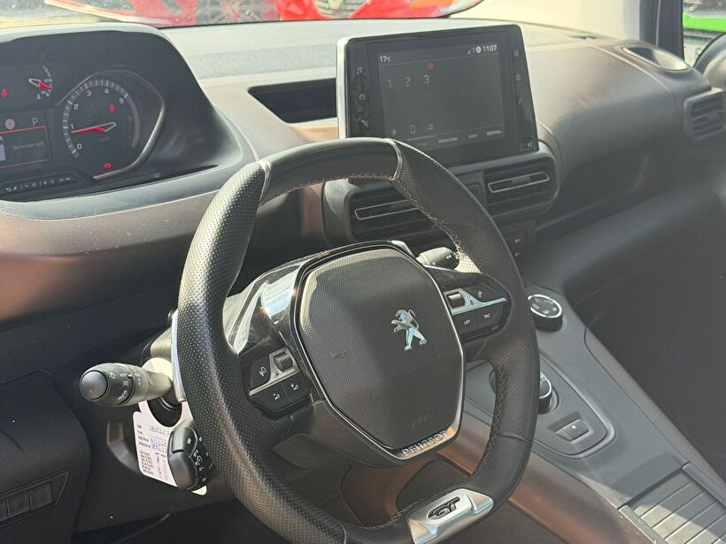 2023 Dizel Otomatik Peugeot Rifter Beyaz Yükseliş Nakil Araçları Turizm Ticaret ve Sanayi Anonim Şirketi