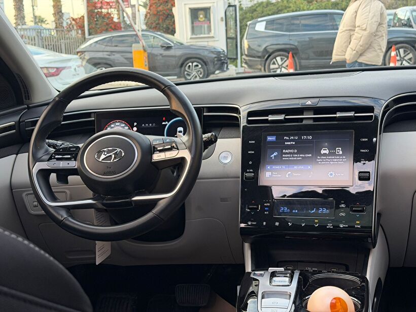 2022 Dizel Otomatik Hyundai Tucson Füme Yükseliş Nakil Araçları Turizm Ticaret ve Sanayi Anonim Şirketi