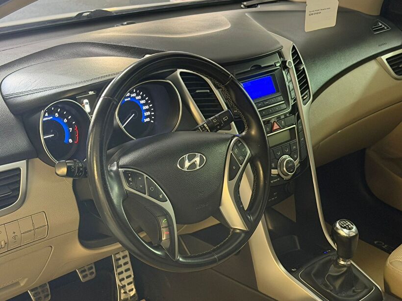 2016 Benzin Manuel Hyundai i30 Beyaz Yükseliş Nakil Araçları Turizm Ticaret ve Sanayi Anonim Şirketi