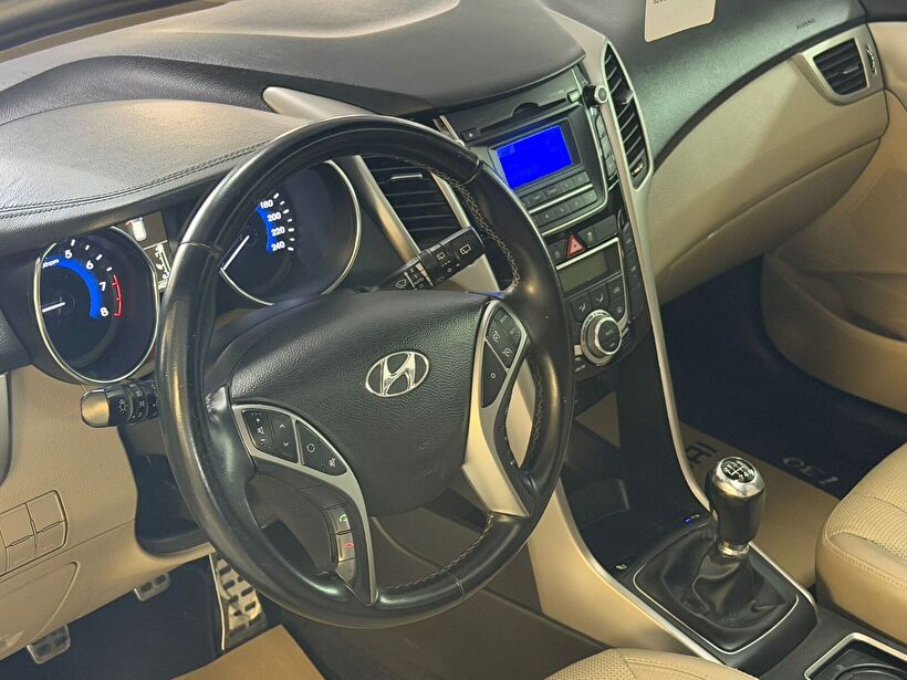 2016 Benzin Manuel Hyundai i30 Beyaz Yükseliş Nakil Araçları Turizm Ticaret ve Sanayi Anonim Şirketi