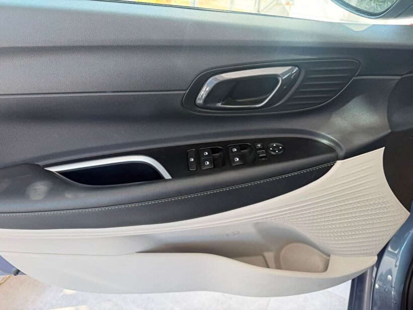 2025 Benzin Otomatik Hyundai i20 Mavi Yükseliş Nakil Araçları Turizm Ticaret ve Sanayi Anonim Şirketi