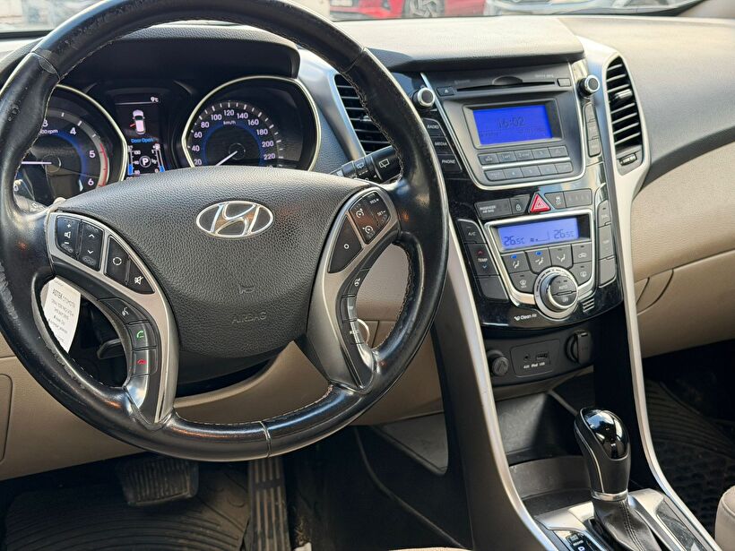 2013 Dizel Otomatik Hyundai i30 Gri Yükseliş Nakil Araçları Turizm Ticaret ve Sanayi Anonim Şirketi