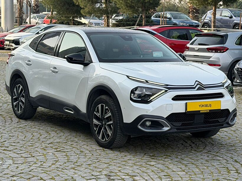 2023 Benzin Otomatik Citroen C4 X Beyaz Yükseliş Nakil Araçları Turizm Ticaret ve Sanayi Anonim Şirketi