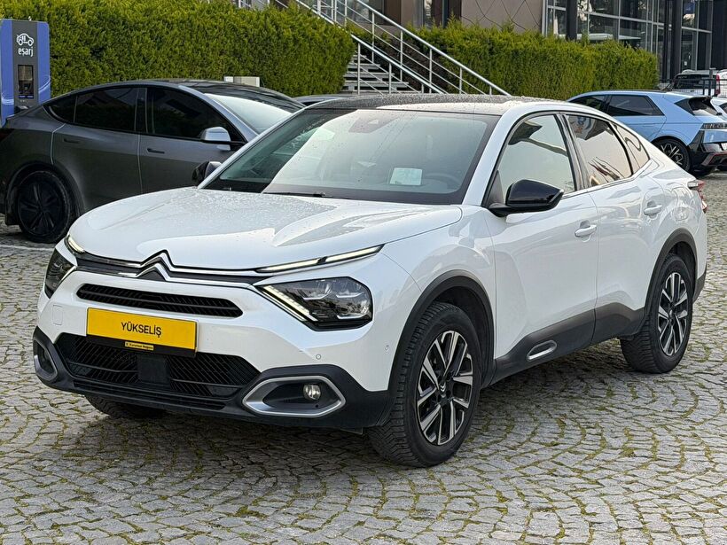 2023 Benzin Otomatik Citroen C4 X Beyaz Yükseliş Nakil Araçları Turizm Ticaret ve Sanayi Anonim Şirketi