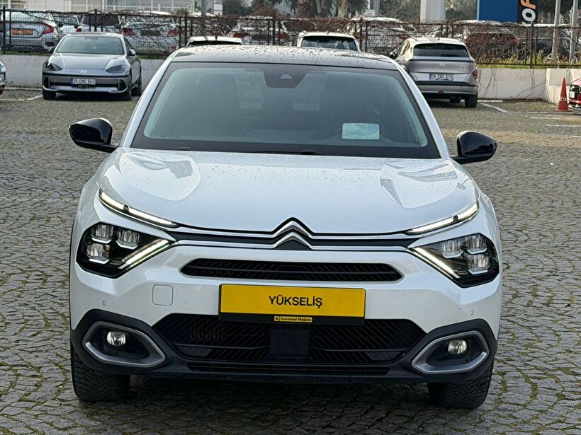 2023 Benzin Otomatik Citroen C4 X Beyaz Yükseliş Nakil Araçları Turizm Ticaret ve Sanayi Anonim Şirketi