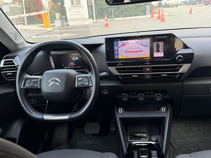 2023 Benzin Otomatik Citroen C4 X Beyaz Yükseliş Nakil Araçları Turizm Ticaret ve Sanayi Anonim Şirketi