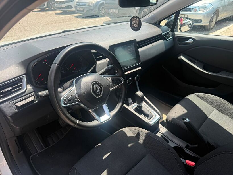 2023 Benzin Otomatik Renault Clio Beyaz Yükseliş Nakil Araçları Turizm Ticaret ve Sanayi Anonim Şirketi