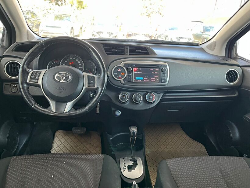 2013 Benzin Otomatik Toyota Yaris Kırmızı Yükseliş Nakil Araçları Turizm Ticaret ve Sanayi Anonim Şirketi