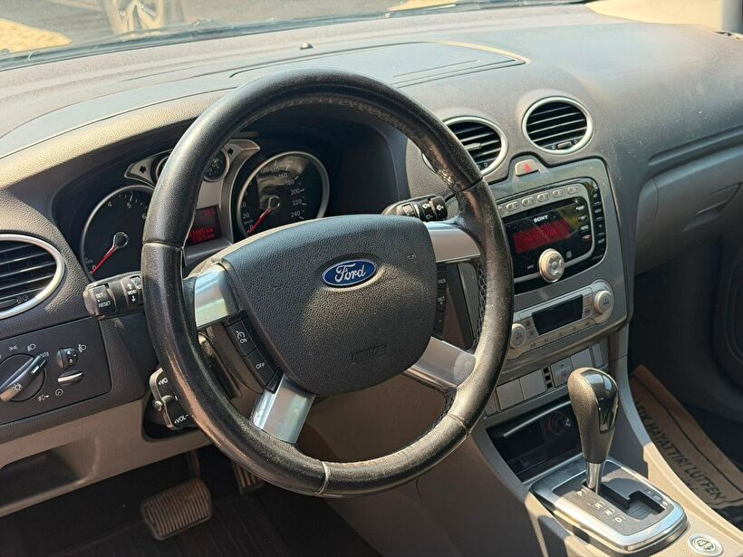2011 Benzin Otomatik Ford Focus Gri Yükseliş Nakil Araçları Turizm Ticaret ve Sanayi Anonim Şirketi