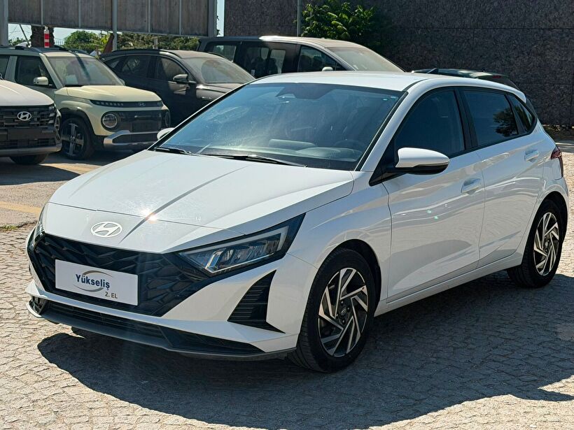 2023 Benzin Otomatik Hyundai i20 Beyaz Yükseliş Nakil Araçları Turizm Ticaret ve Sanayi Anonim Şirketi