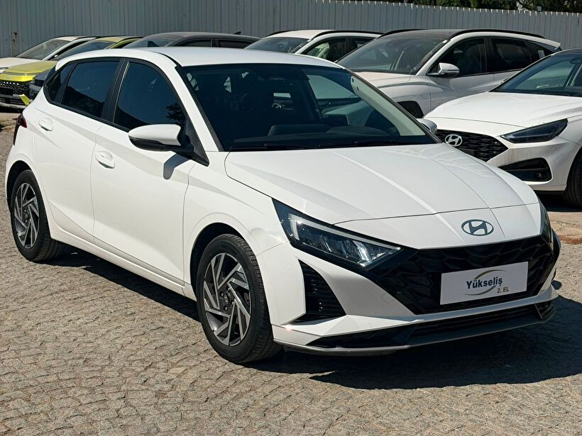 2023 Benzin Otomatik Hyundai i20 Beyaz Yükseliş Nakil Araçları Turizm Ticaret ve Sanayi Anonim Şirketi