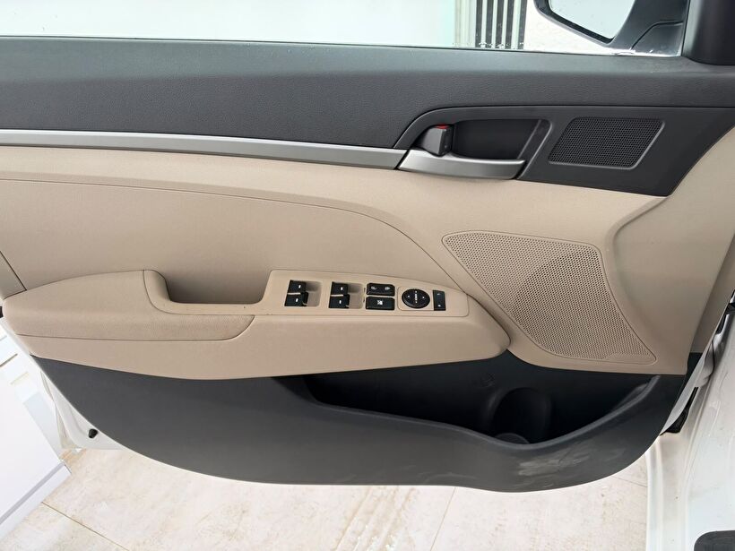 2018 Benzin Manuel Hyundai Elantra Beyaz Yükseliş Nakil Araçları Turizm Ticaret ve Sanayi Anonim Şirketi