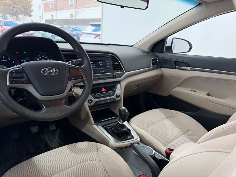 2018 Benzin Manuel Hyundai Elantra Beyaz Yükseliş Nakil Araçları Turizm Ticaret ve Sanayi Anonim Şirketi