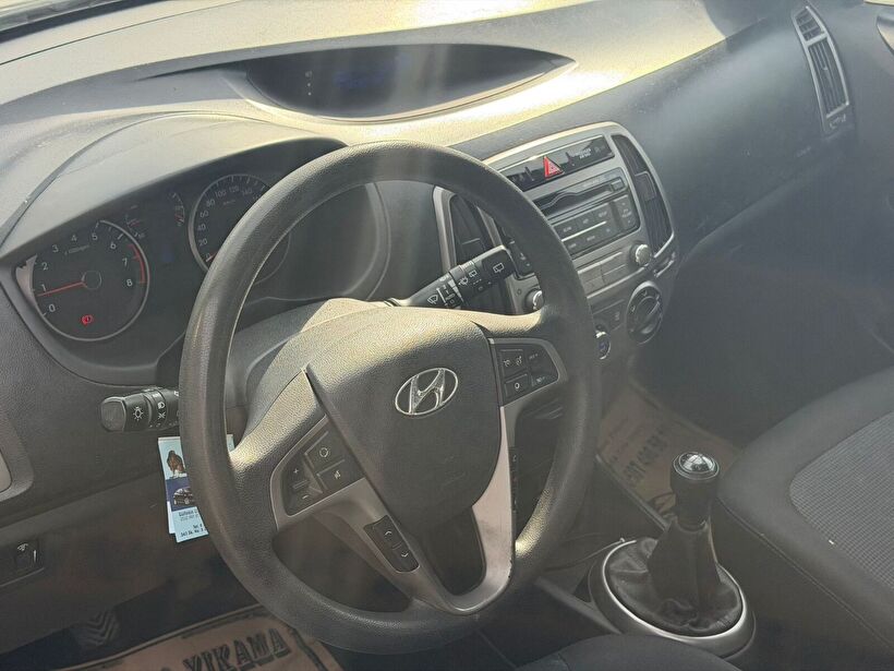 2013 Benzin Manuel Hyundai i20 Beyaz Yükseliş Nakil Araçları Turizm Ticaret ve Sanayi Anonim Şirketi