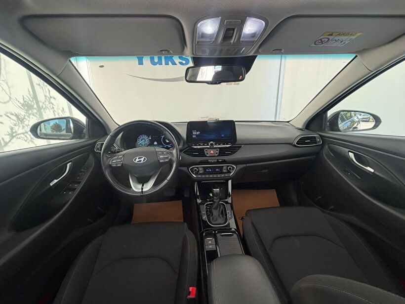 2025 MHEV Otomatik Hyundai i30 Gri Yükseliş Nakil Araçları Turizm Ticaret ve Sanayi Anonim Şirketi