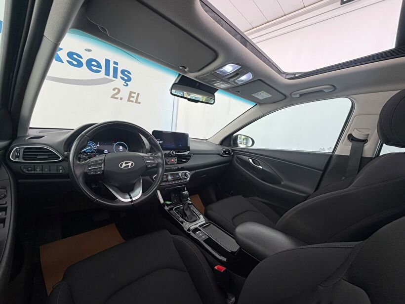 2025 MHEV Otomatik Hyundai i30 Gri Yükseliş Nakil Araçları Turizm Ticaret ve Sanayi Anonim Şirketi