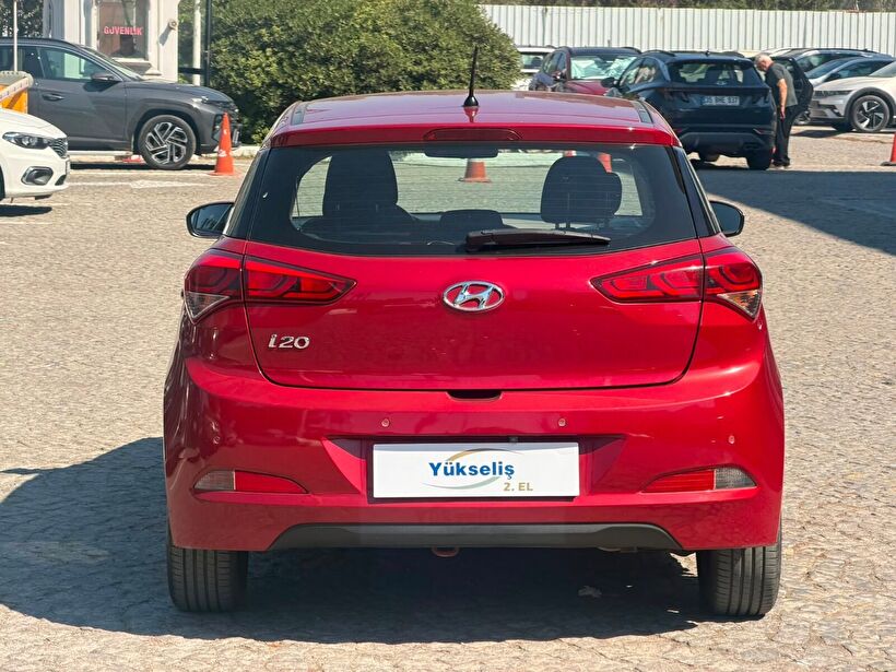 2017 Benzin Otomatik Hyundai i20 Kırmızı Yükseliş Nakil Araçları Turizm Ticaret ve Sanayi Anonim Şirketi