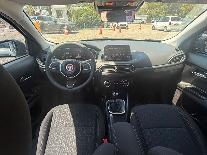 2025 Benzin Manuel Fiat Egea Cross Füme Yükseliş Nakil Araçları Turizm Ticaret ve Sanayi Anonim Şirketi