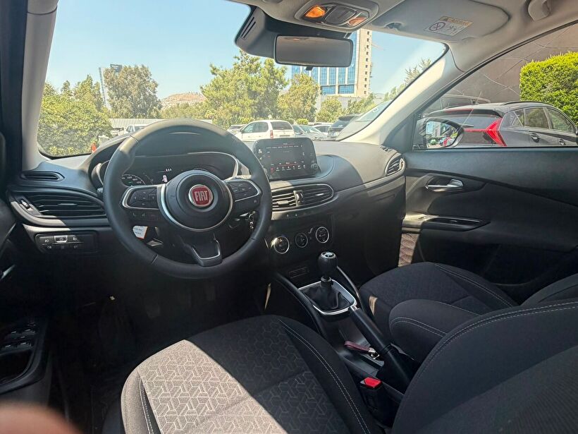 2025 Benzin Manuel Fiat Egea Cross Füme Yükseliş Nakil Araçları Turizm Ticaret ve Sanayi Anonim Şirketi