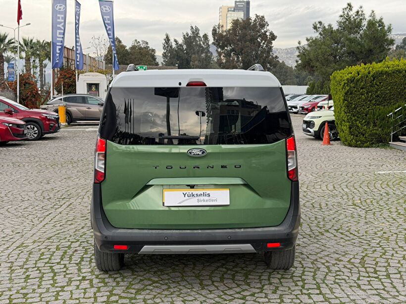 2024 Benzin Otomatik Ford Tourneo Courier Yeşil Yükseliş Nakil Araçları Turizm Ticaret ve Sanayi Anonim Şirketi