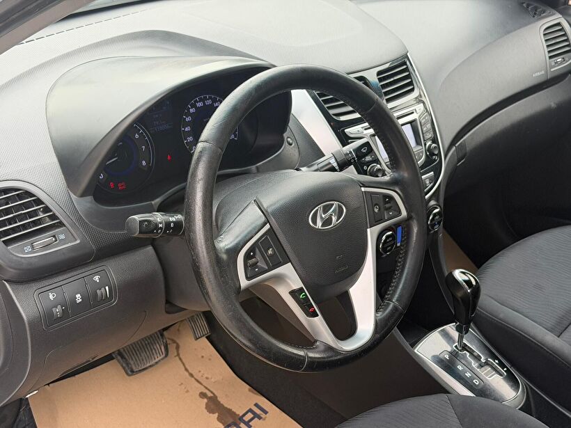 2012 Benzin + LPG Otomatik Hyundai Accent Blue Gri Yükseliş Nakil Araçları Turizm Ticaret ve Sanayi Anonim Şirketi