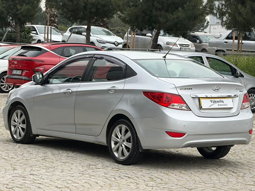 2012 Benzin + LPG Otomatik Hyundai Accent Blue Gri Yükseliş Nakil Araçları Turizm Ticaret ve Sanayi Anonim Şirketi