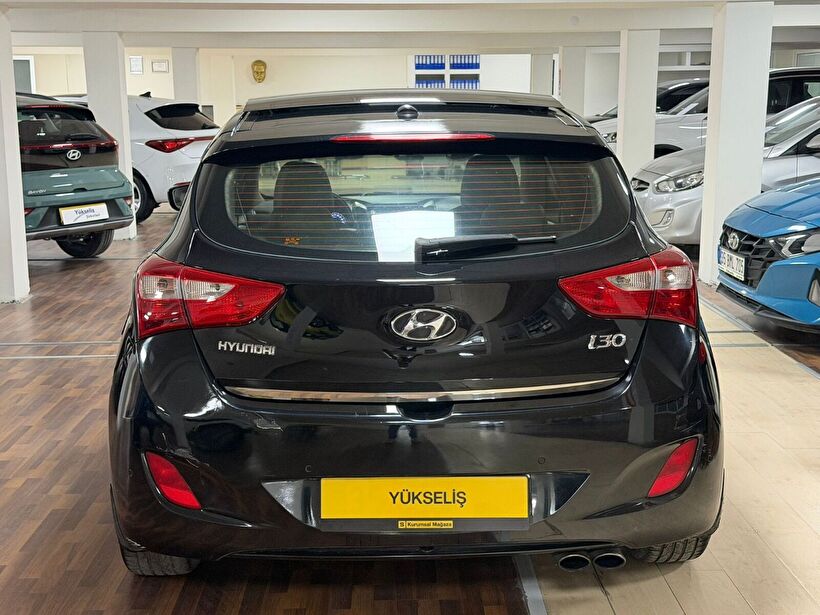 2012 Dizel Otomatik Hyundai i30 Siyah Yükseliş Nakil Araçları Turizm Ticaret ve Sanayi Anonim Şirketi