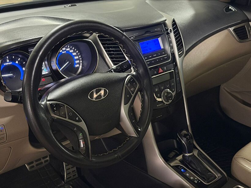 2012 Dizel Otomatik Hyundai i30 Siyah Yükseliş Nakil Araçları Turizm Ticaret ve Sanayi Anonim Şirketi